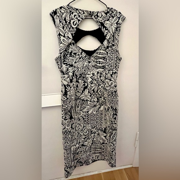 Black and white Anthropologie sheath dress - Picture 9 of 10